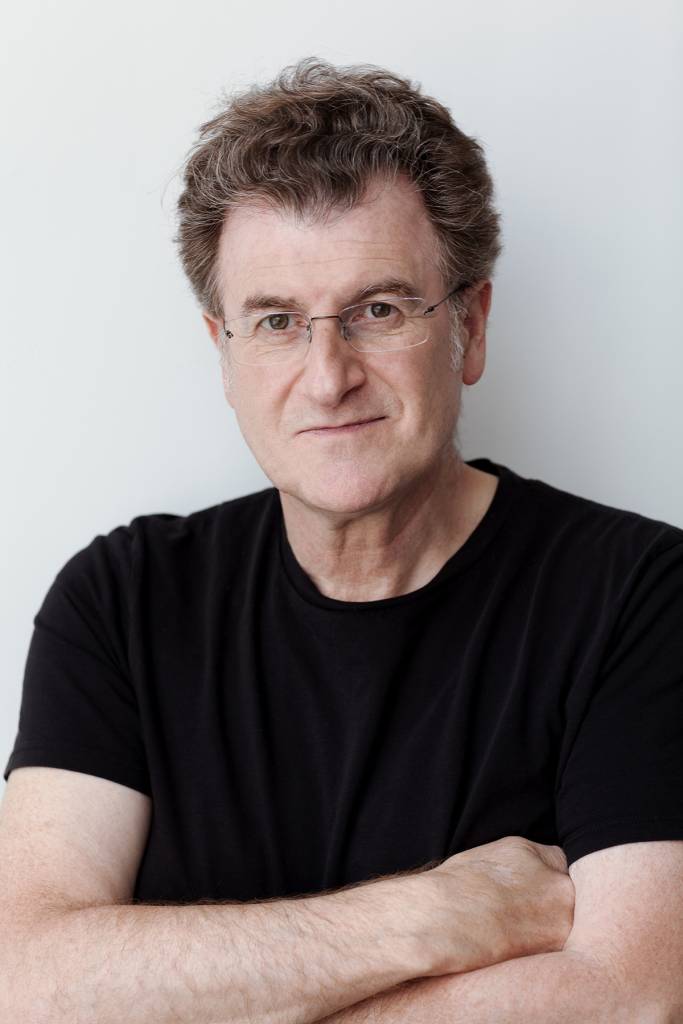 Fotografia de perfil de Alfredo Jaar