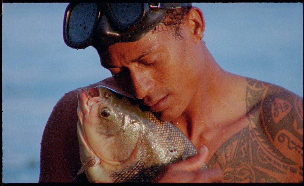 Obra O Peixe de Jonathas de Andrade