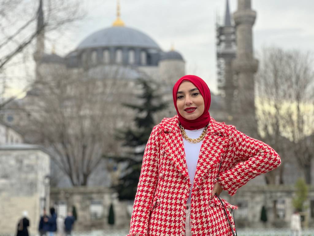 Mariam Chami não precisa voltar a seu país